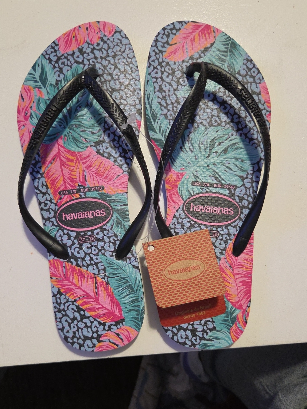 Havaianas Pink Teal Leaf Print Flip Flops with Black Straps